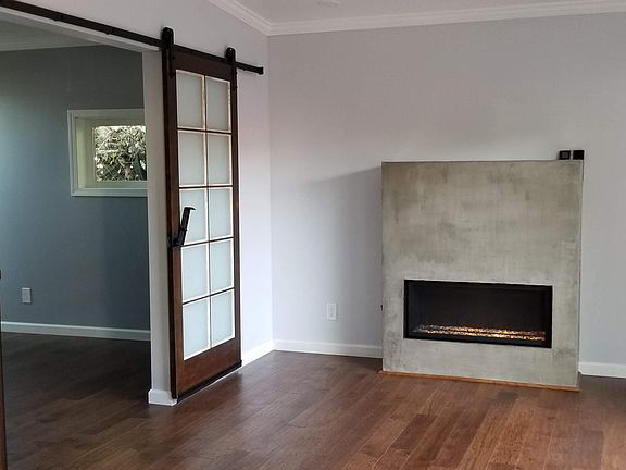 3rd image of 1134 Carlton Ave #A