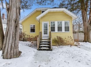 17 Woodland St, Methuen, MA 01844