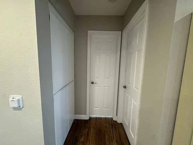 1355 Loma Ave #205 — Photo 16