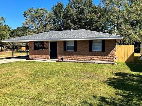2nd image of 1416 Pace Blvd