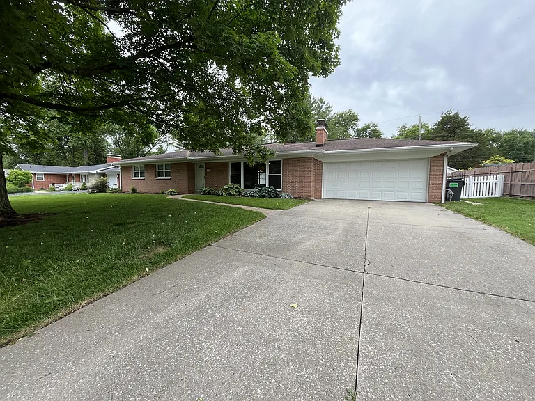 47 Carnation Dr — Photo 4