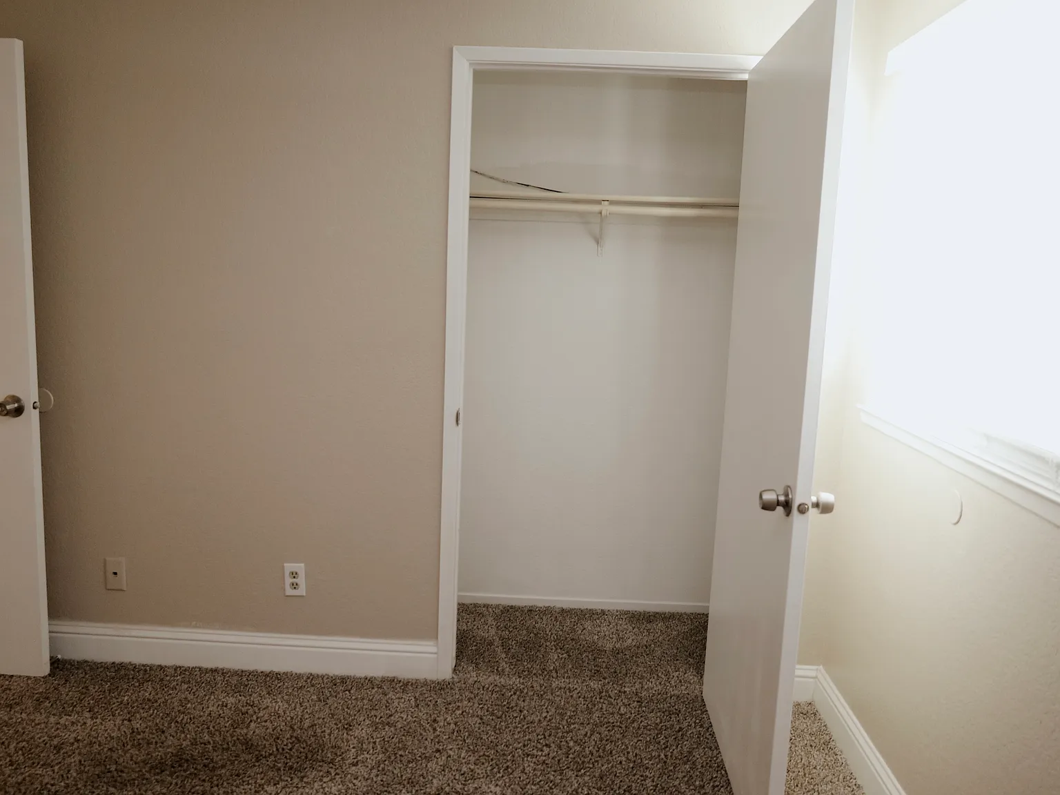 Heather Court Apartments — Photo 3