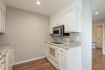 (ACHMidL) 502 Cedartop Ln (Units 1 - 4) - C — Photo 3