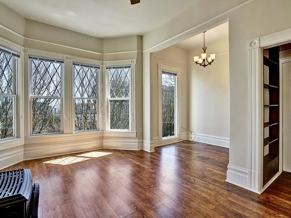 1st image of 11 Broderick St
