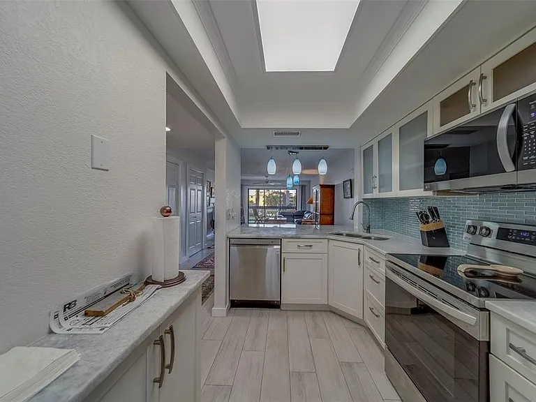 11650 Capri Cir S #105 — Photo 10
