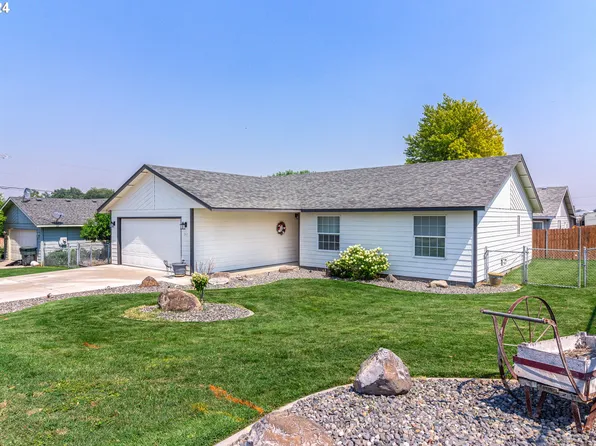 317 SE 13th Pl, Hermiston, OR 97838
