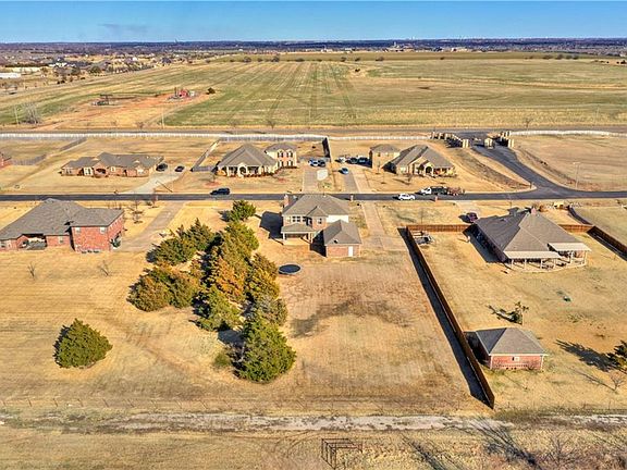 4th image of 20527 Antler Farms Dr