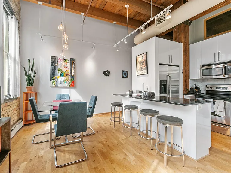 400 N 1st St #308 — Photo 9