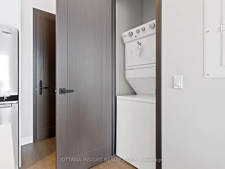 180 Kanata Ave #2E — Photo 12