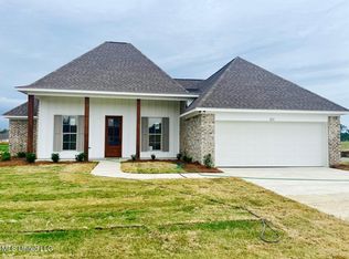 231 Baleigh Dr, Canton, MS 39046
