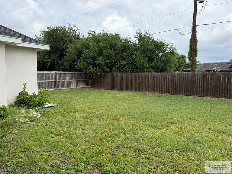9388 N Queen Palm — Photo 25