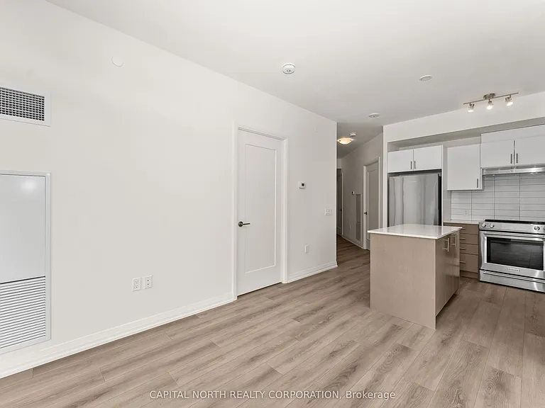 9000 Jane St #2002 — Photo 18
