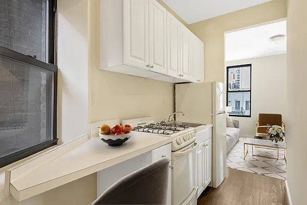 Rented by Compass | media 6