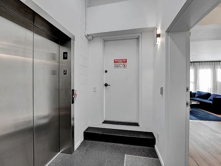3235 SW 1st Ave #1 — Photo 19