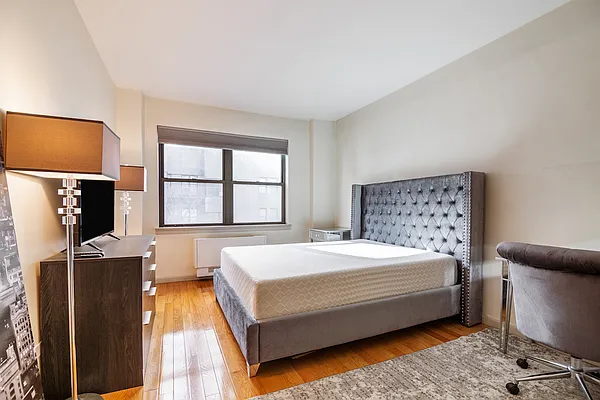 Rented by Luxian International Realty LLC | media 20