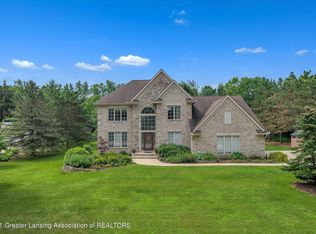 8100 Casandra Ln, Haslett, MI 48840