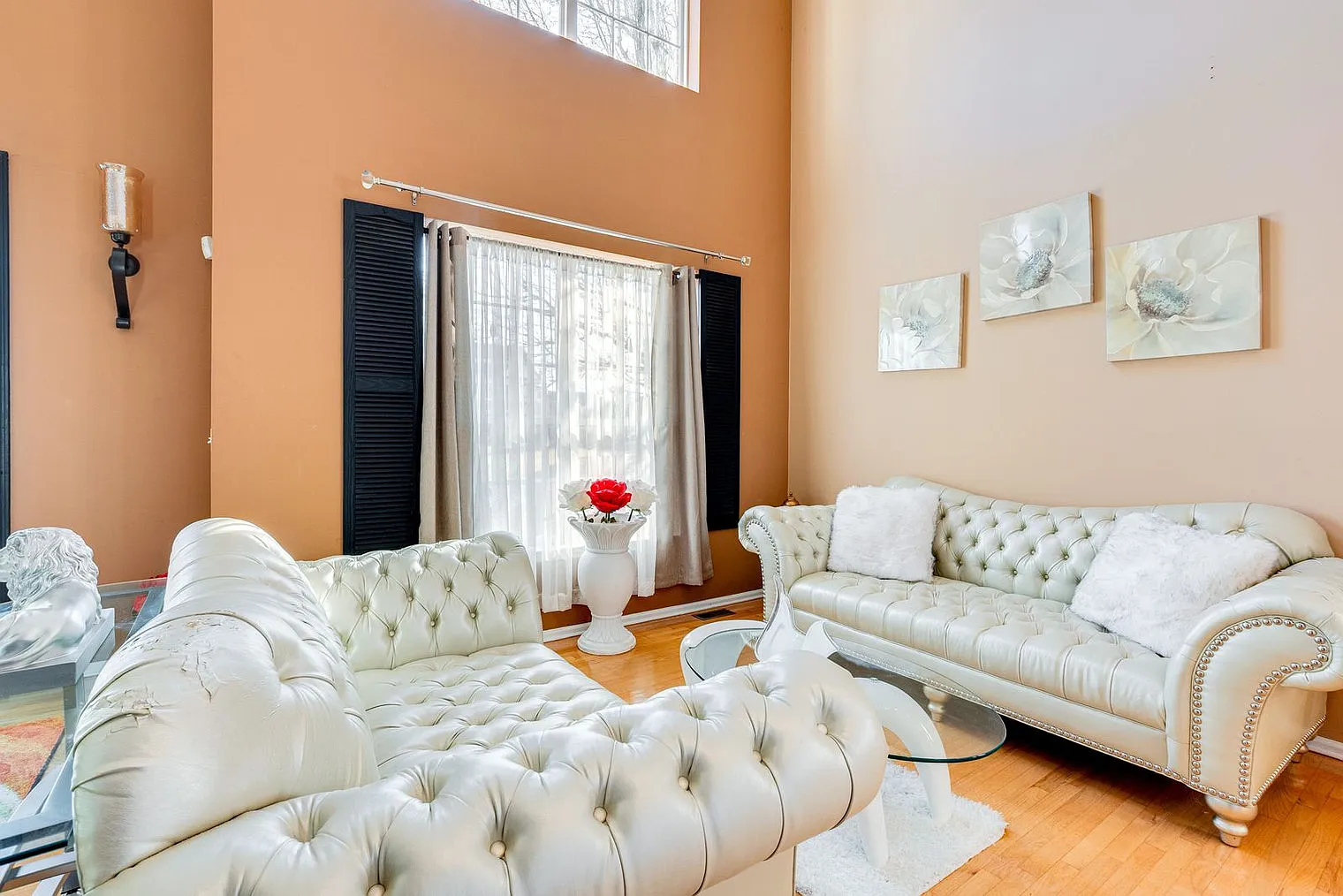 4 bed, 2.0 bath, 2992 sqft, $9,739 — Photo 4