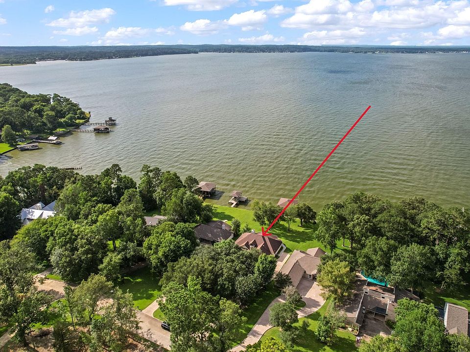 1st image of 151 Lake Oaks Blvd
