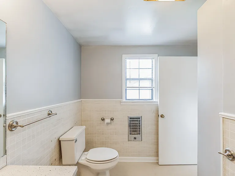 363 Carnation St — Photo 10