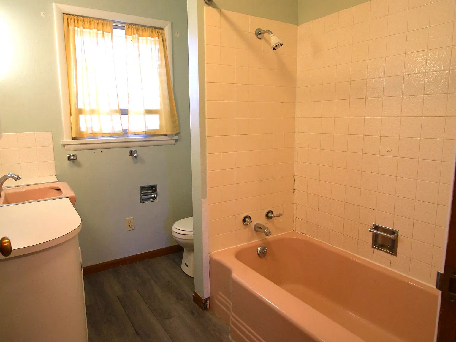 1601 W College St — Photo 4