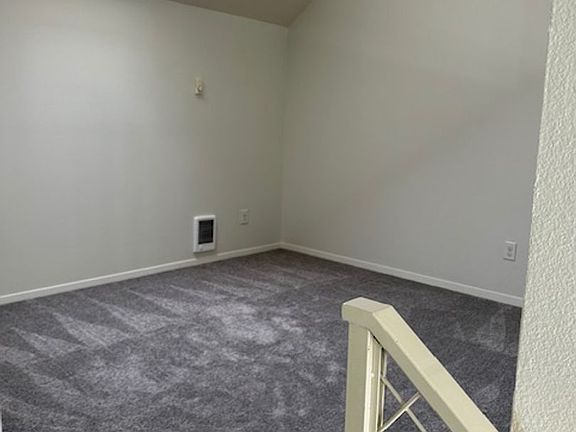 5th image of 12026 SE Ash St #219