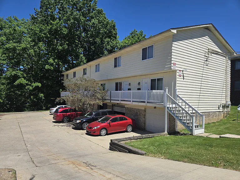 1725 Cromwell Dr — Photo 20