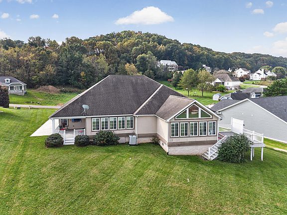 5th image of 18514 Keeneland Ln