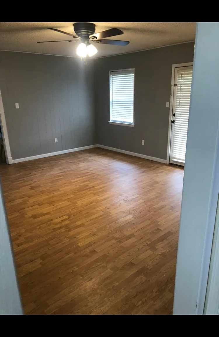 3 bed, 1160 sqft, $1,800 — Photo 4