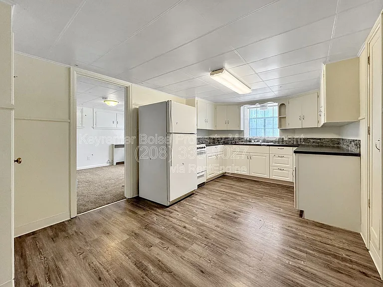 214 W Bannock St #5 — Photo 3