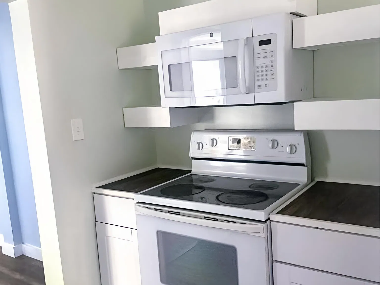 3 bed, 1500 sqft, $1,350 — Photo 2