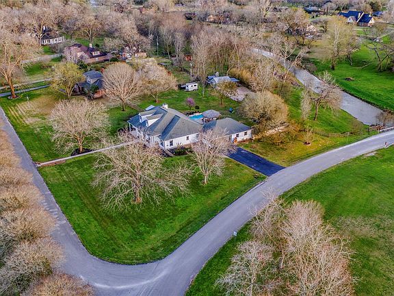 4th image of 6035 Vicki Lynn Ln