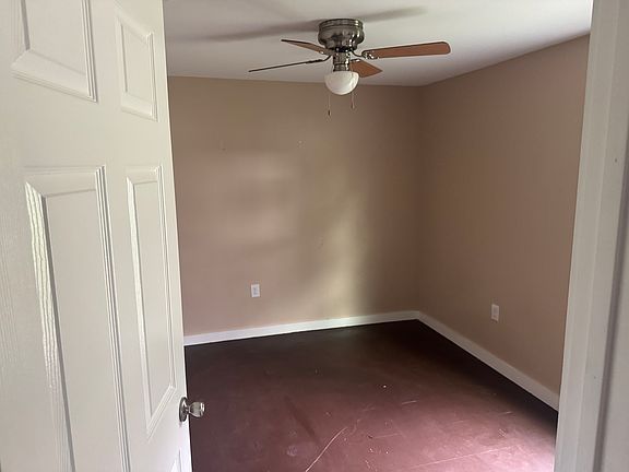 3rd image of 5020 Charter Oak Dr