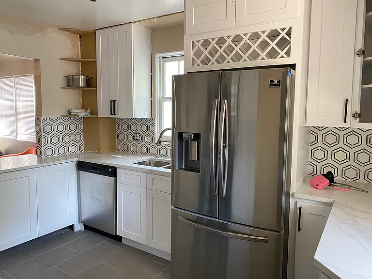 2301 S Franklin St — Photo 14