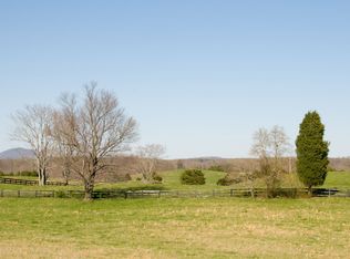 465 S Poes Rd, Amissville, VA