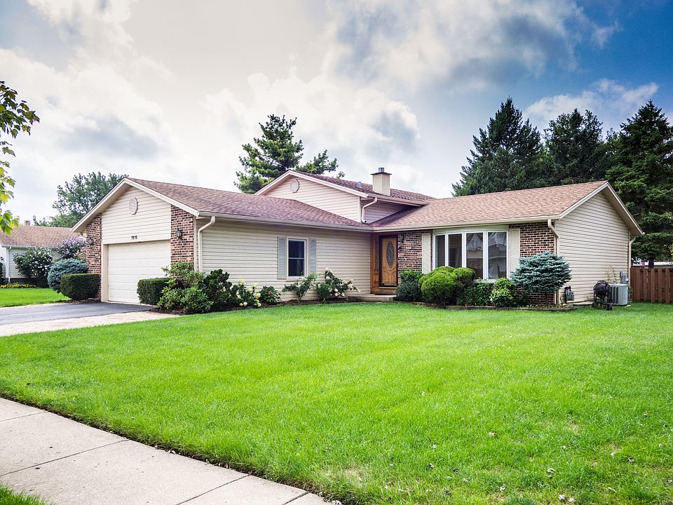 1st image of 1916 N High Grove Ln