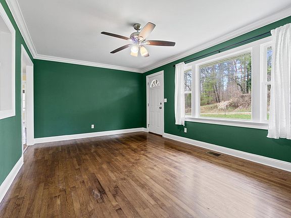 4th image of 17 West Dr