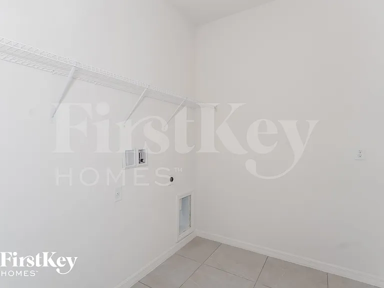 519 Crown Rose Dr — Photo 10
