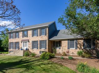 7N441 Falcons Trl, St Charles, IL 60175