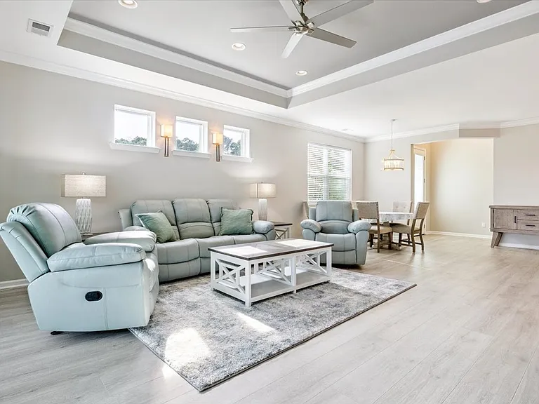 220 Landshark Blvd — Photo 26