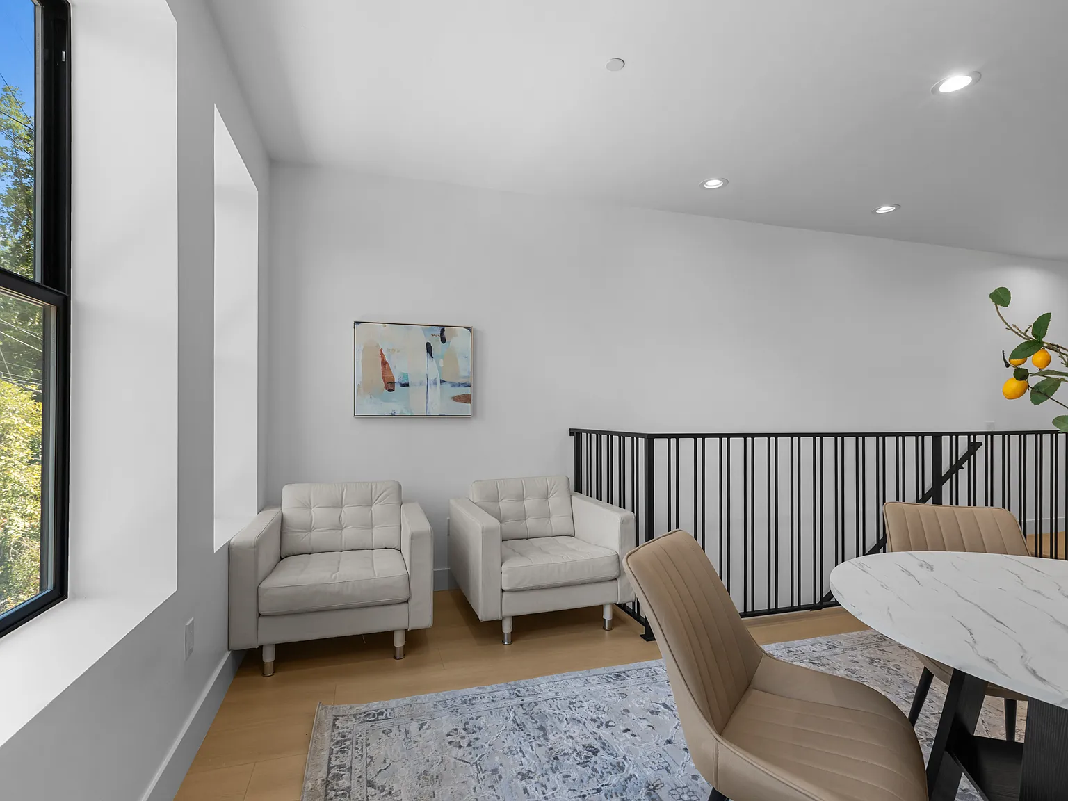 2 bed, 1027 sqft, $2,700 — Photo 4