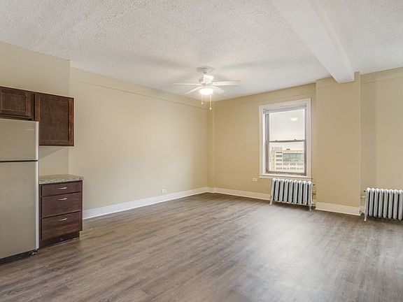3rd image of 111 Cadillac Sq APT 19B