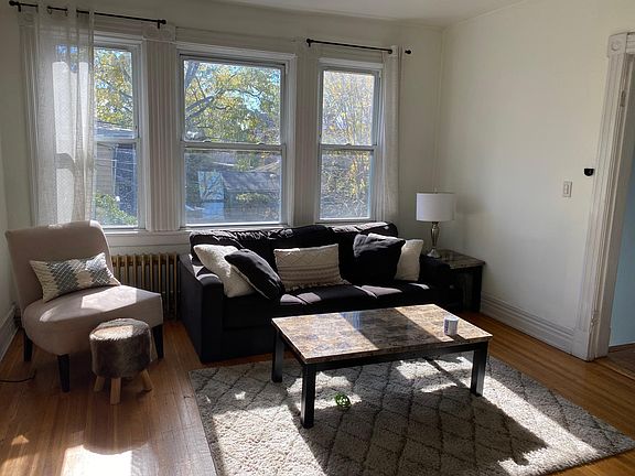 5th image of 194 Norwood Ave