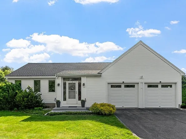 99 Farm Hill Rd, Leominster, MA 01453