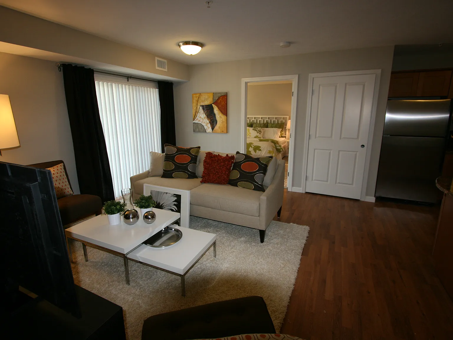 Oak Place Apartments — Photo 1