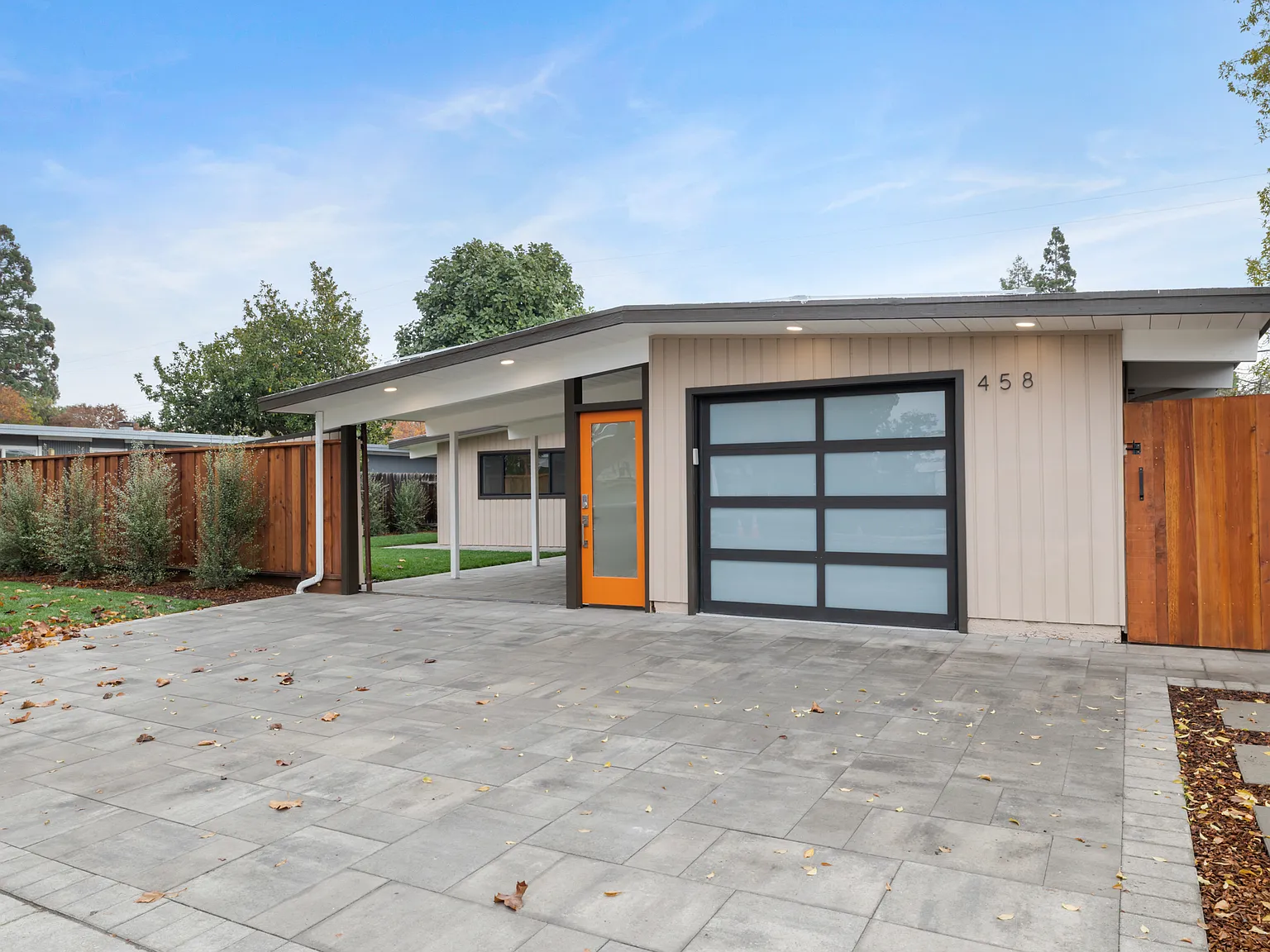 3 bed, 1220 sqft, $10,000 — Photo 4