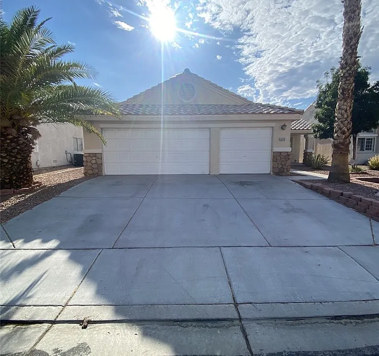 3640 Yorba Linda Dr