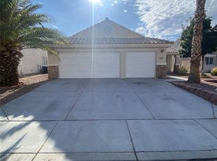 3640 Yorba Linda Dr, Las Vegas, NV 89122