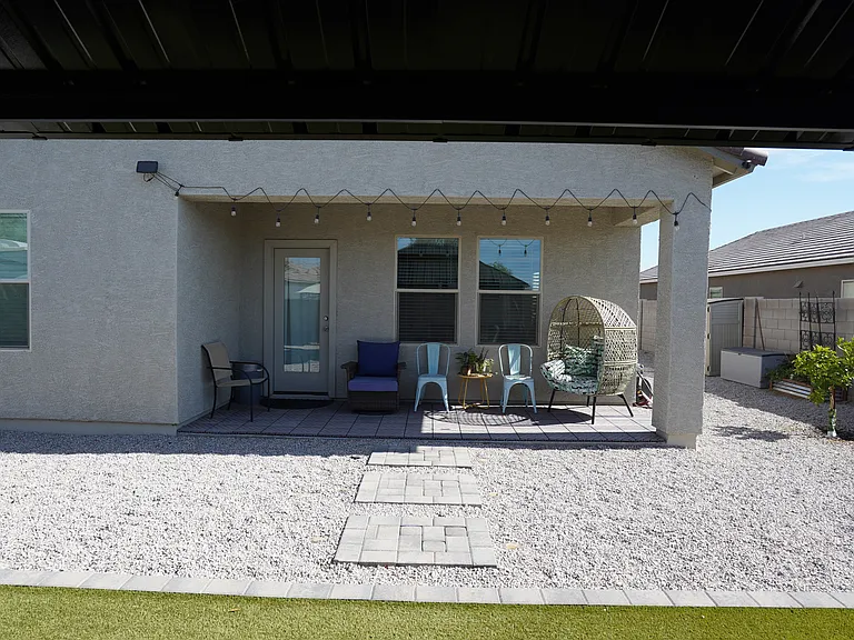 19423 W Hazelwood St — Photo 8
