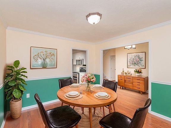 5th image of 119 Marigold Dr