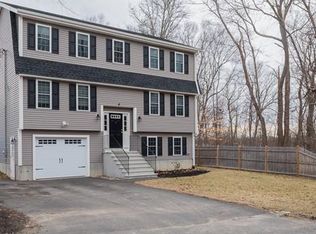 4 Bunker Rd, Billerica, MA 01821
